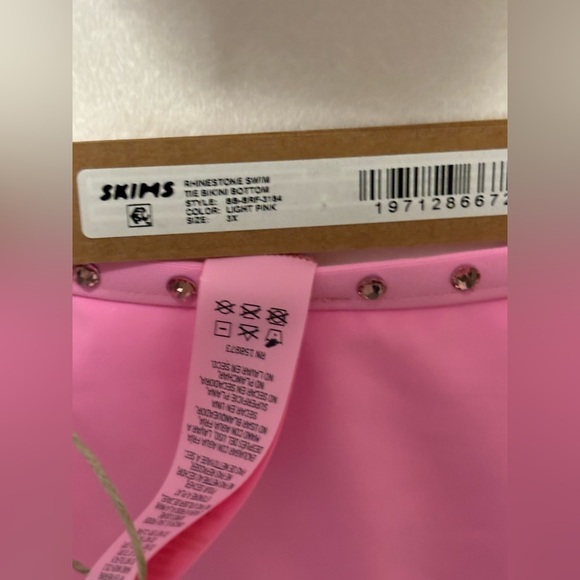 SKIMS Rhinestone Swim Tie Bikini Bottom/ Light Pink 3X (BB-BRF-3184). NWT. - Picture 9 of 10